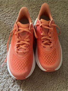 Hoka Mach 6 Women's Coral/Orange Running Shoes